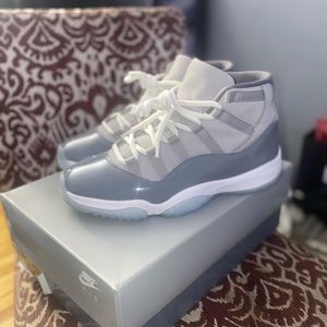 Air Jordan 11 Cool Grey Size 9